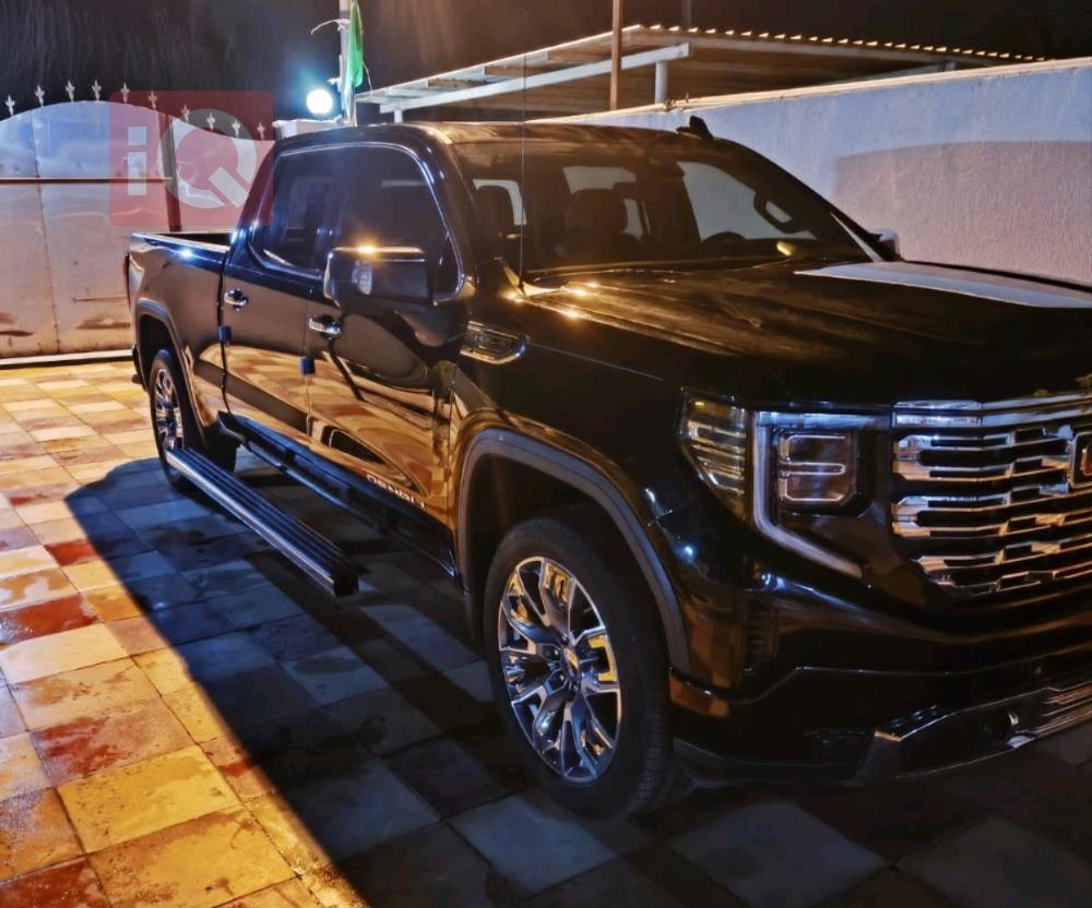 GMC Sierra